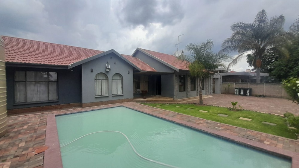 House for sale in Vanderbijlpark SE 7 - 1VT1723795 House for sale in Vanderbijlpark SE 7 - 1VT1723795