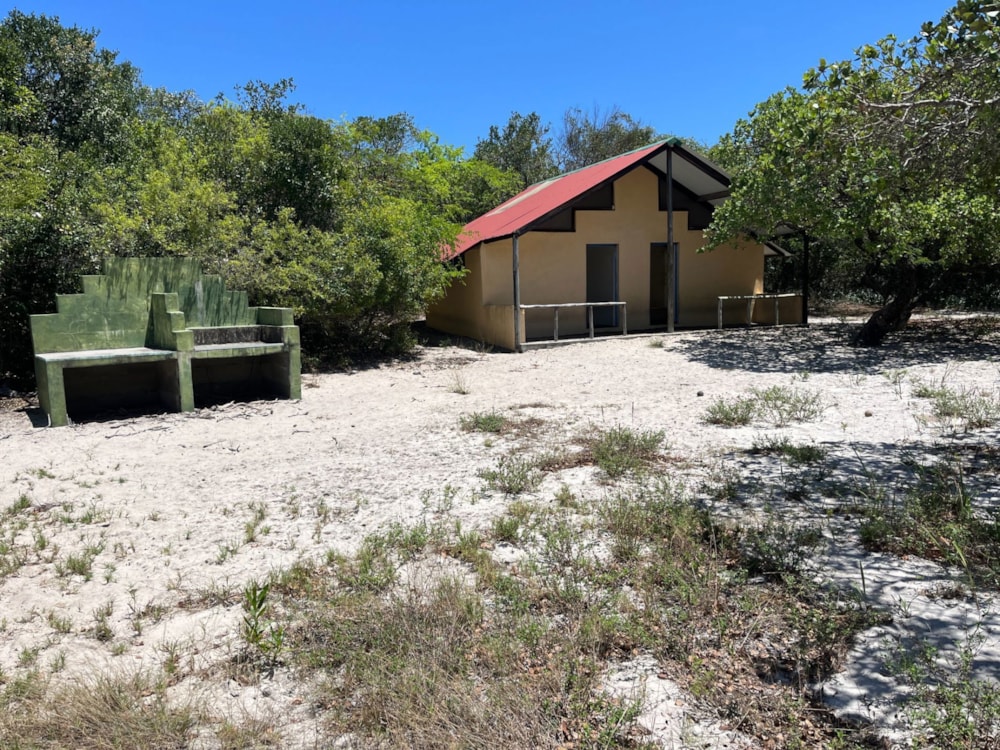 Vacant land for investment in Praia de Macaneta, Mozambique - 3MQ1723775