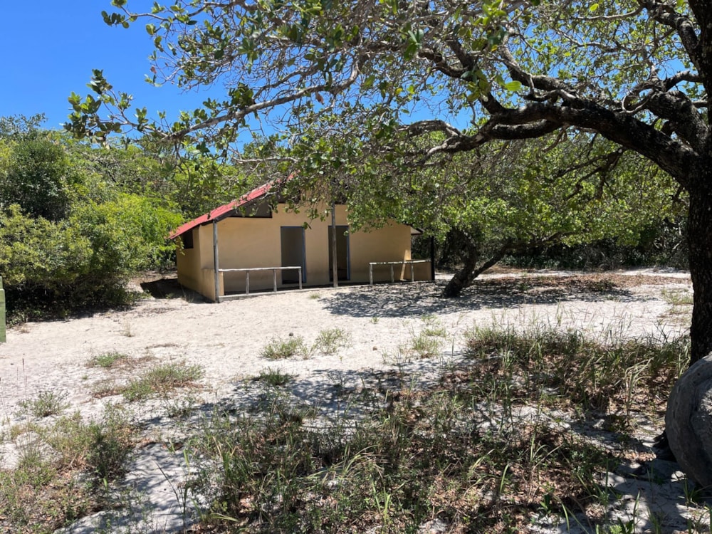 Vacant land for investment in Praia de Macaneta, Mozambique - 3MQ1723775