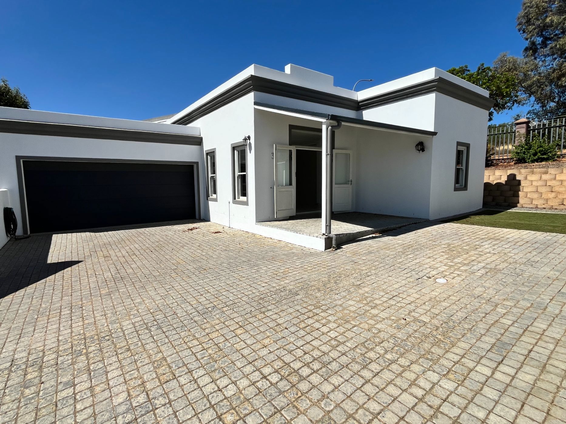 Security complex home for sale in Glen Lilly - 1MS1723773