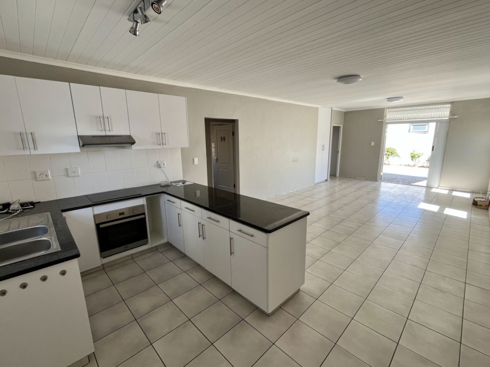 Security complex home for sale in Glen Lilly - 1MS1723773 Security complex home for sale in Glen Lilly - 1MS1723773