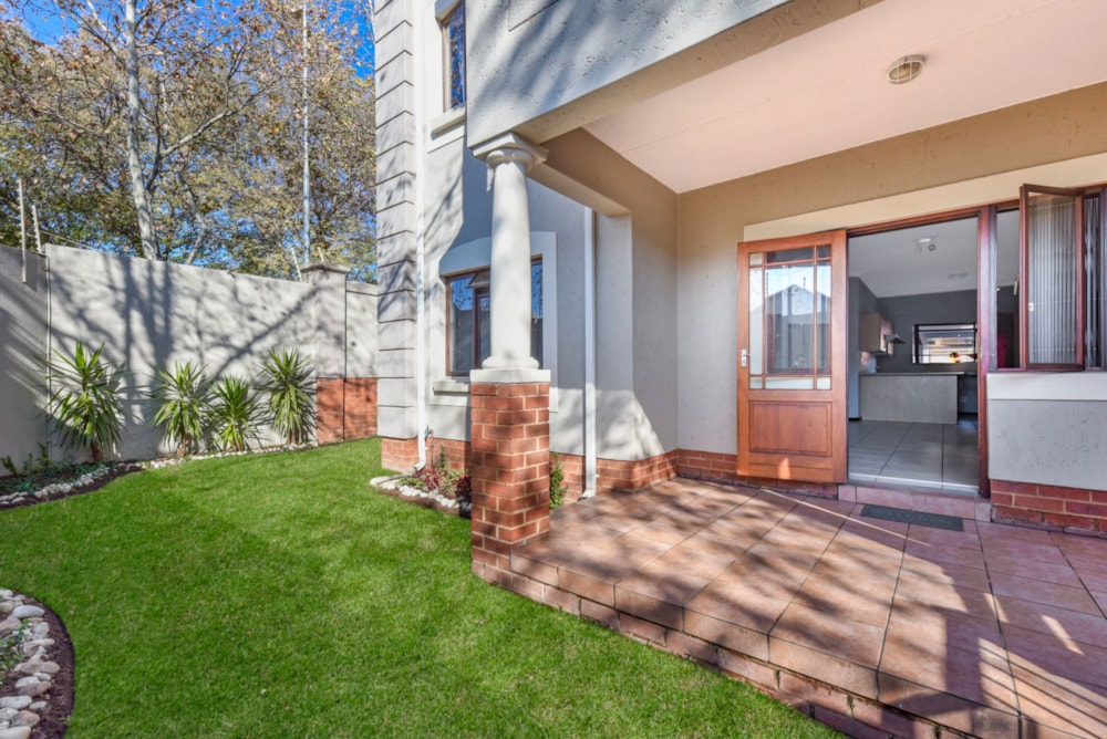 Apartment to rent in Paulshof - FYL1723939