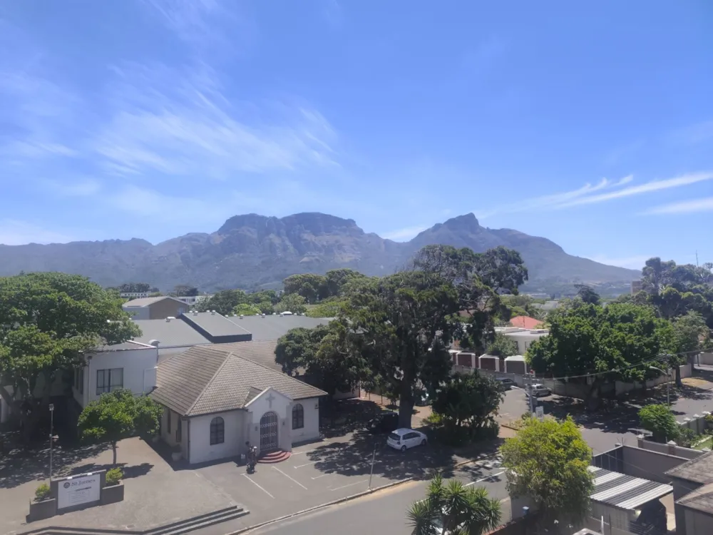 Apartment let in Kenilworth, Cape Town - RBL1723991 Apartment let in Kenilworth, Cape Town - RBL1723991