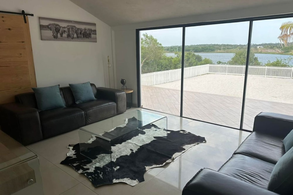 Beachfront villa for sale in Praia de Xai Xai, Mozambique - 3MQ1723971 Beachfront villa for sale in Praia de Xai Xai, Mozambique - 3MQ1723971