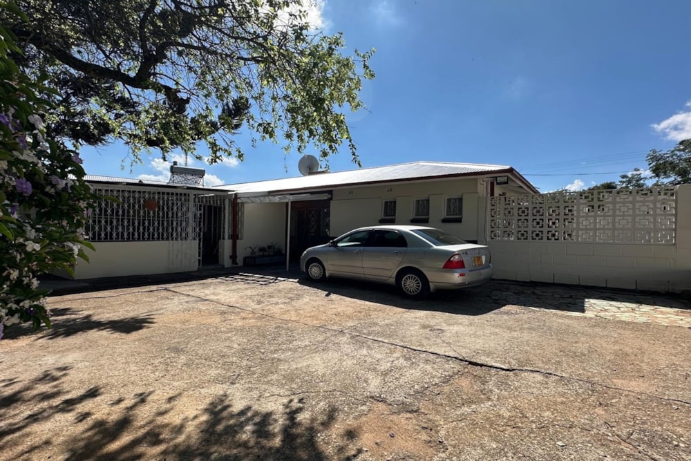 House for sale in Hillcrest, Zimbabwe - 3ZB1723985 House for sale in Hillcrest, Zimbabwe - 3ZB1723985