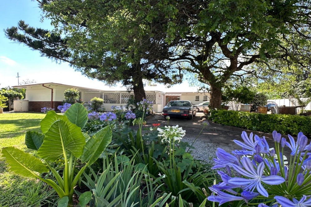 House for sale in Hillcrest, Zimbabwe - 3ZB1723985 House for sale in Hillcrest, Zimbabwe - 3ZB1723985