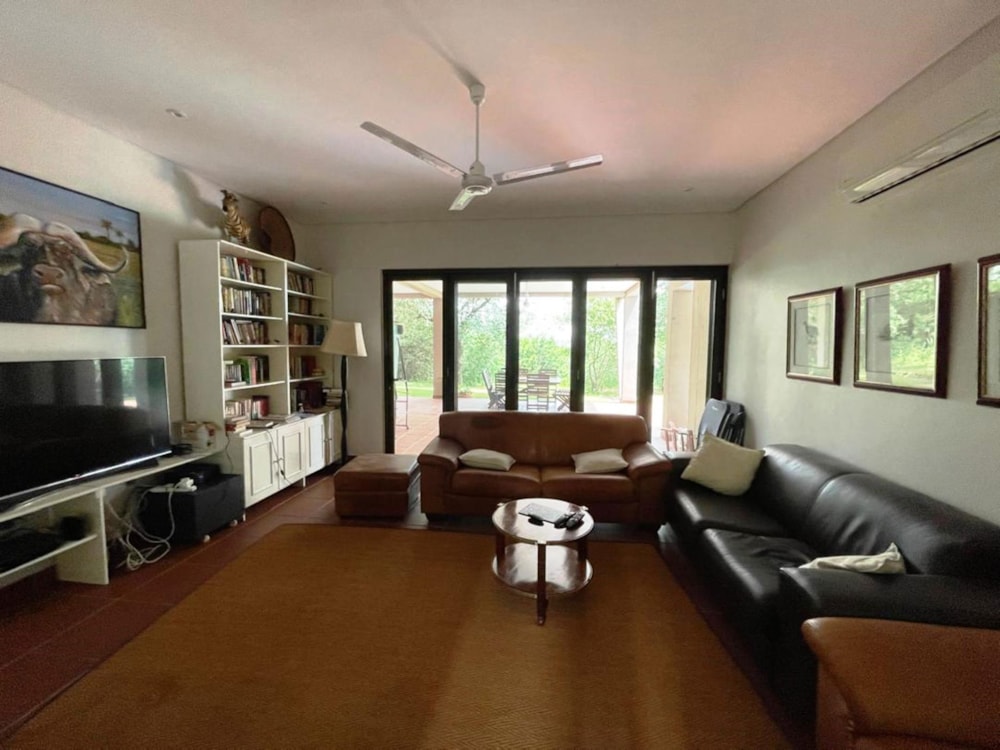 House for sale in Kasane, Chobe District, Botswana - 3BO1724089 House for sale in Kasane, Chobe District, Botswana - 3BO1724089