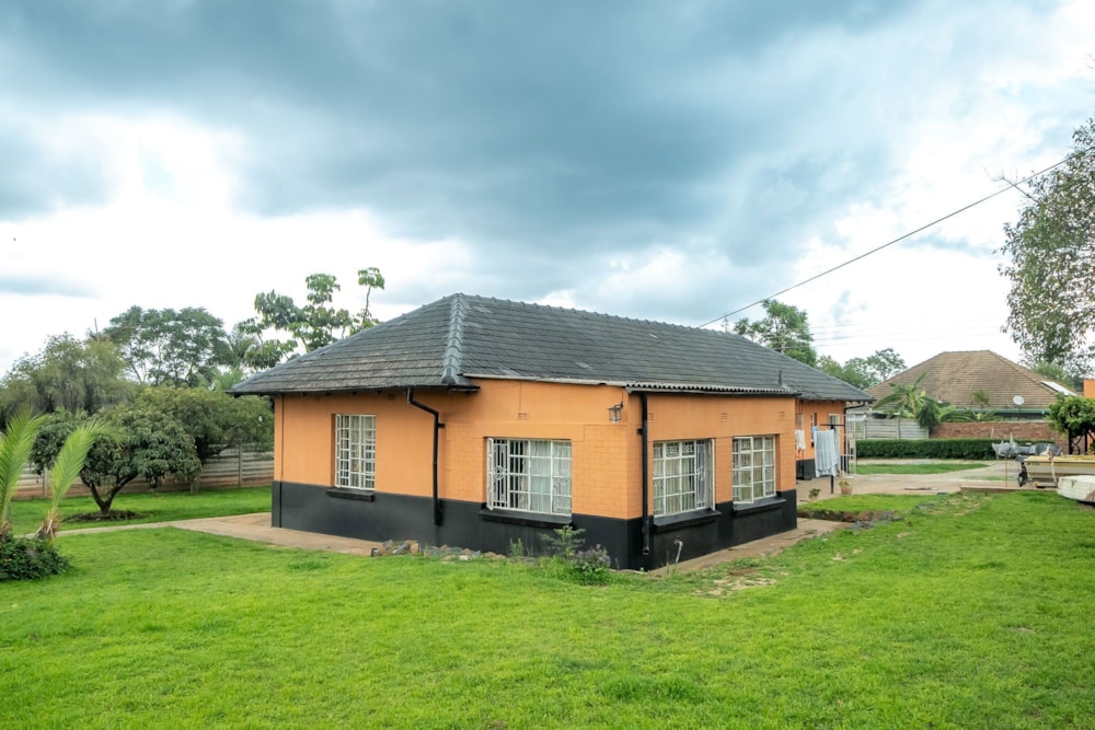 House for sale in Zimbabwe - 3ZB1724060 House for sale in Zimbabwe - 3ZB1724060