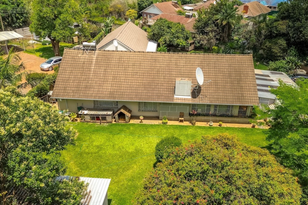 House for sale in Eastlea North, Zimbabwe - 3ZB1724064 House for sale in Eastlea North, Zimbabwe - 3ZB1724064