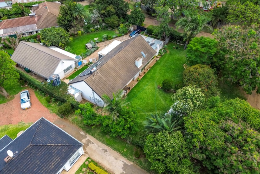 House for sale in Eastlea North, Zimbabwe - 3ZB1724064 House for sale in Eastlea North, Zimbabwe - 3ZB1724064