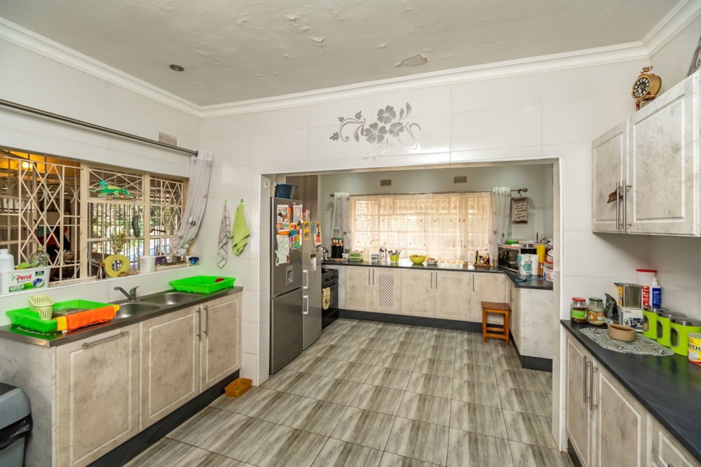 House for sale in Eastlea North, Zimbabwe - 3ZB1724064 House for sale in Eastlea North, Zimbabwe - 3ZB1724064