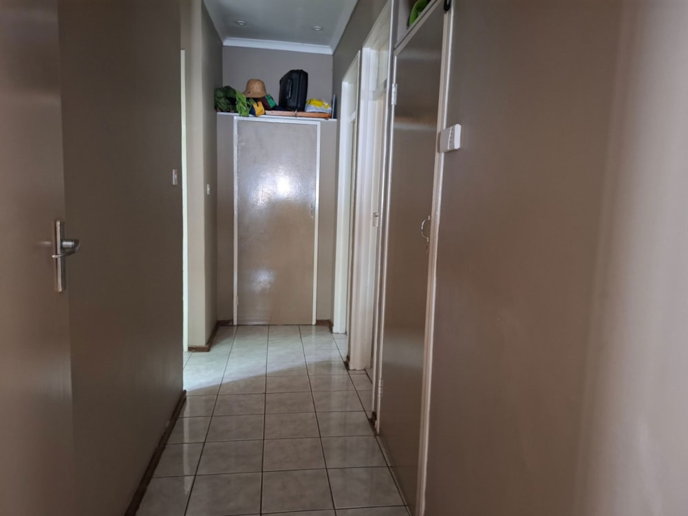 House to rent in Phase 1, Botswana - 3BO1724091