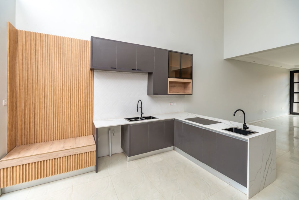 Double-storey apartment for sale in Strathaven, Zimbabwe - 3ZB1724120 Double-storey apartment for sale in Strathaven, Zimbabwe - 3ZB1724120