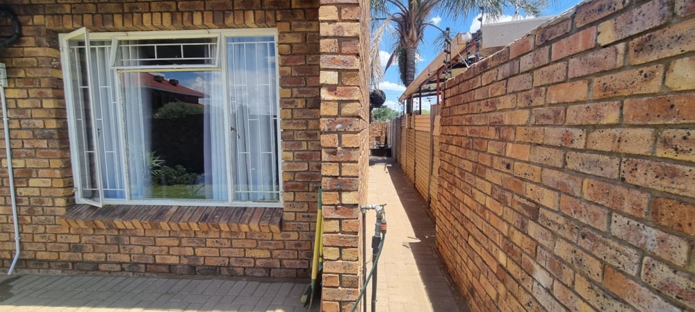 Townhouse for sale in Riviera, Kimberley - 1KJ1724121 Townhouse for sale in Riviera, Kimberley - 1KJ1724121
