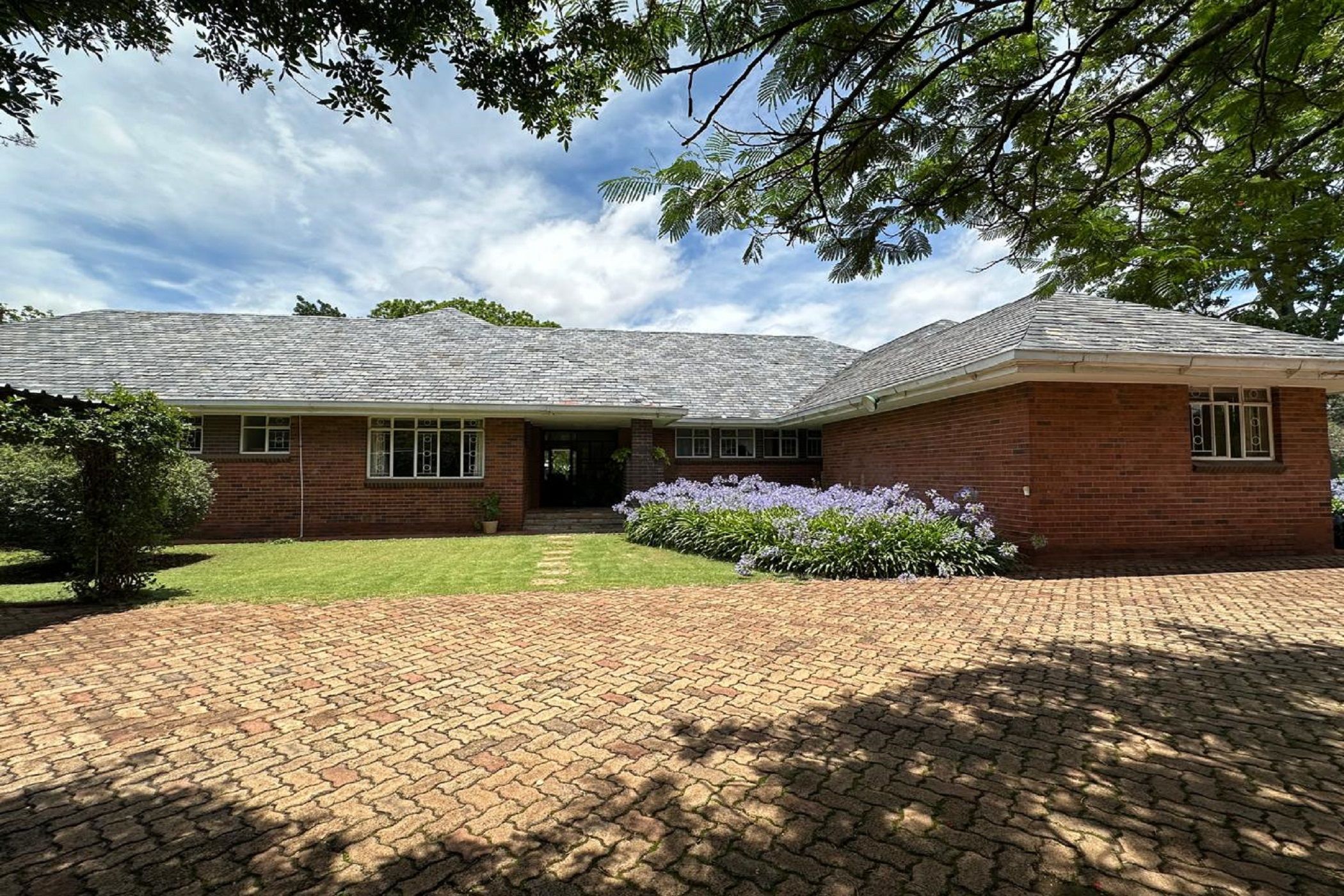 House for sale in Suburbs, Zimbabwe - 3ZB1724136