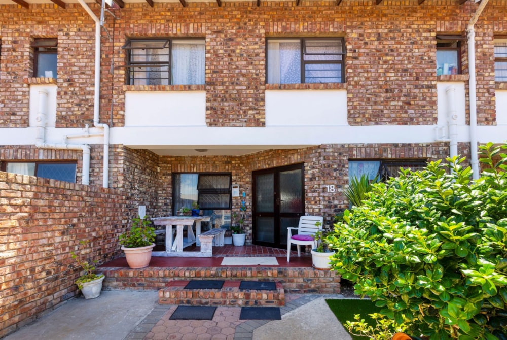 Townhouse for sale in Hartenbos - 1MB1724213 Townhouse for sale in Hartenbos - 1MB1724213