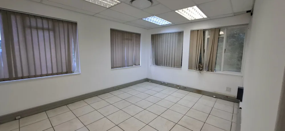 Commercial office to rent in Kloof - 1KF1724233 Commercial office to rent in Kloof - 1KF1724233