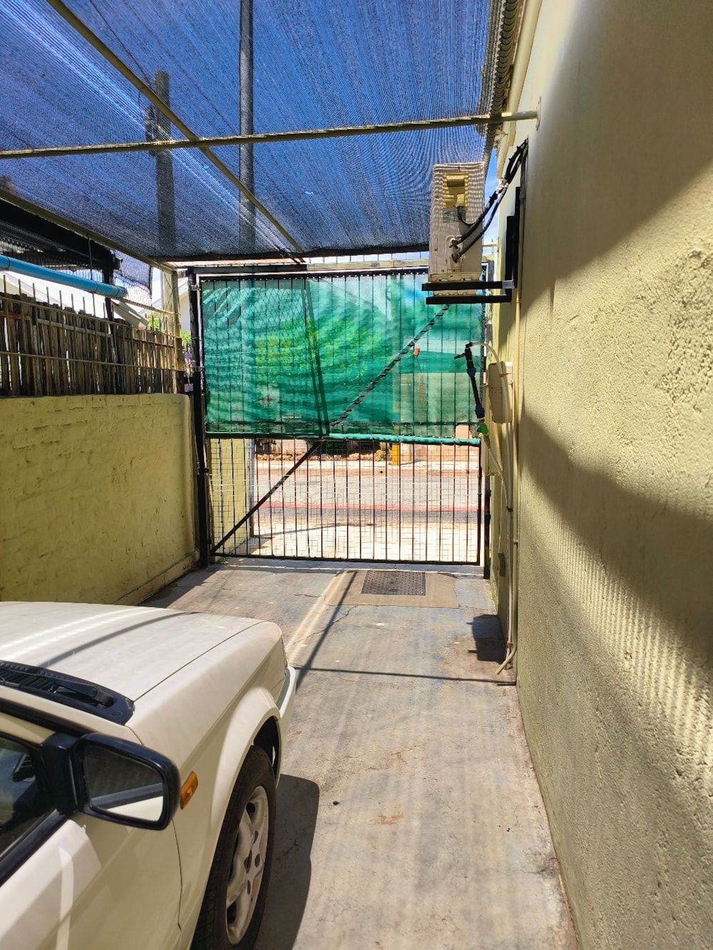 House for sale in Middedorp, Beaufort West - 1KK1724234 House for sale in Middedorp, Beaufort West - 1KK1724234