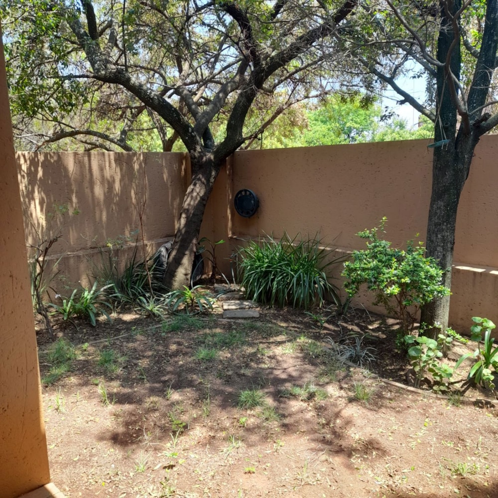 Apartment to rent in Douglasdale - FYL1724258