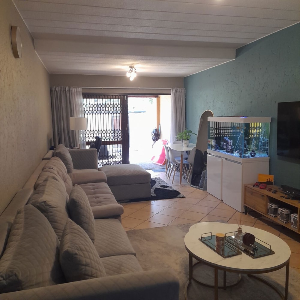 Apartment to rent in Douglasdale - FYL1724258