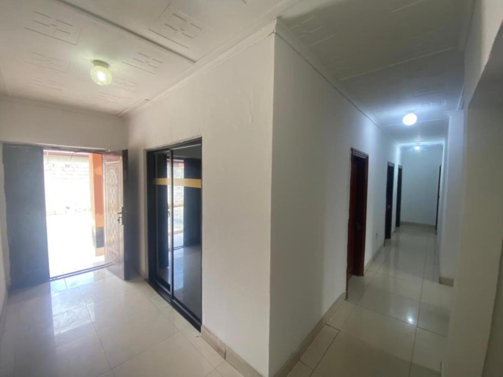 Commercial office to rent in Rhodespark, Zambia - 3ZA1724247 Commercial office to rent in Rhodespark, Zambia - 3ZA1724247