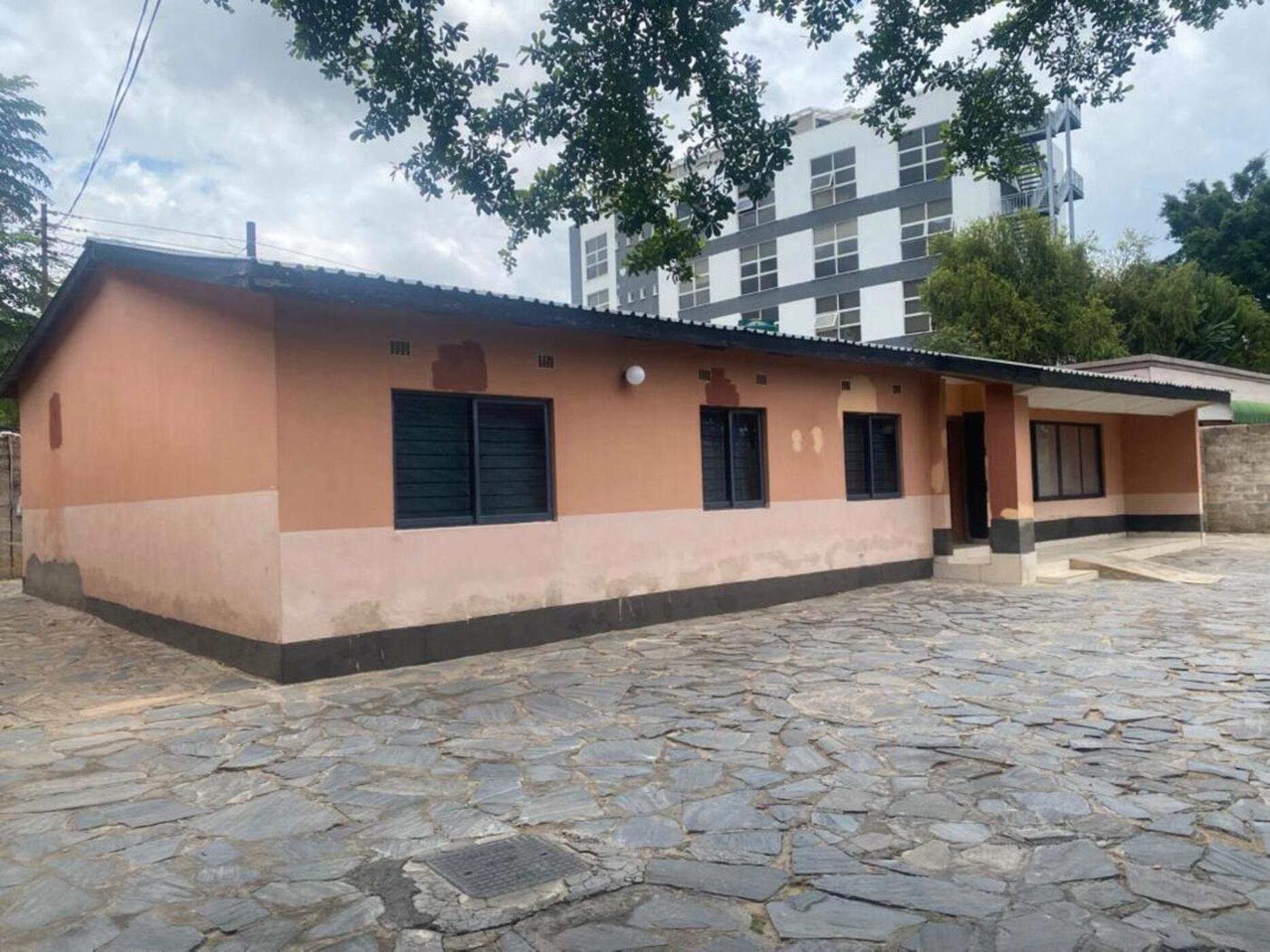 Commercial office to rent in Rhodespark, Zambia - 3ZA1724247