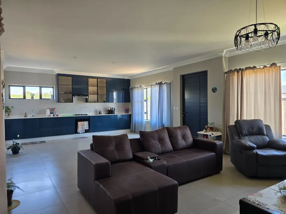 Semi-detached house sold in Kgale, Botswana - 3BO1724491 Semi-detached house sold in Kgale, Botswana - 3BO1724491