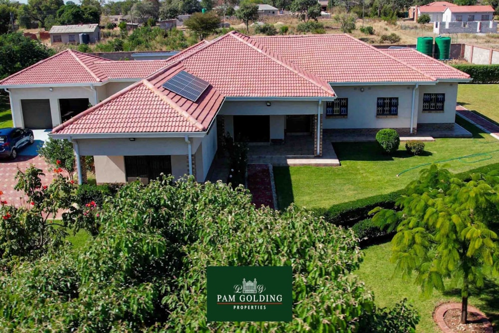 House for sale in Trenance, Zimbabwe - 3ZB1724260 House for sale in Trenance, Zimbabwe - 3ZB1724260