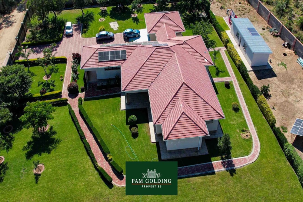 House for sale in Trenance, Zimbabwe - 3ZB1724260 House for sale in Trenance, Zimbabwe - 3ZB1724260