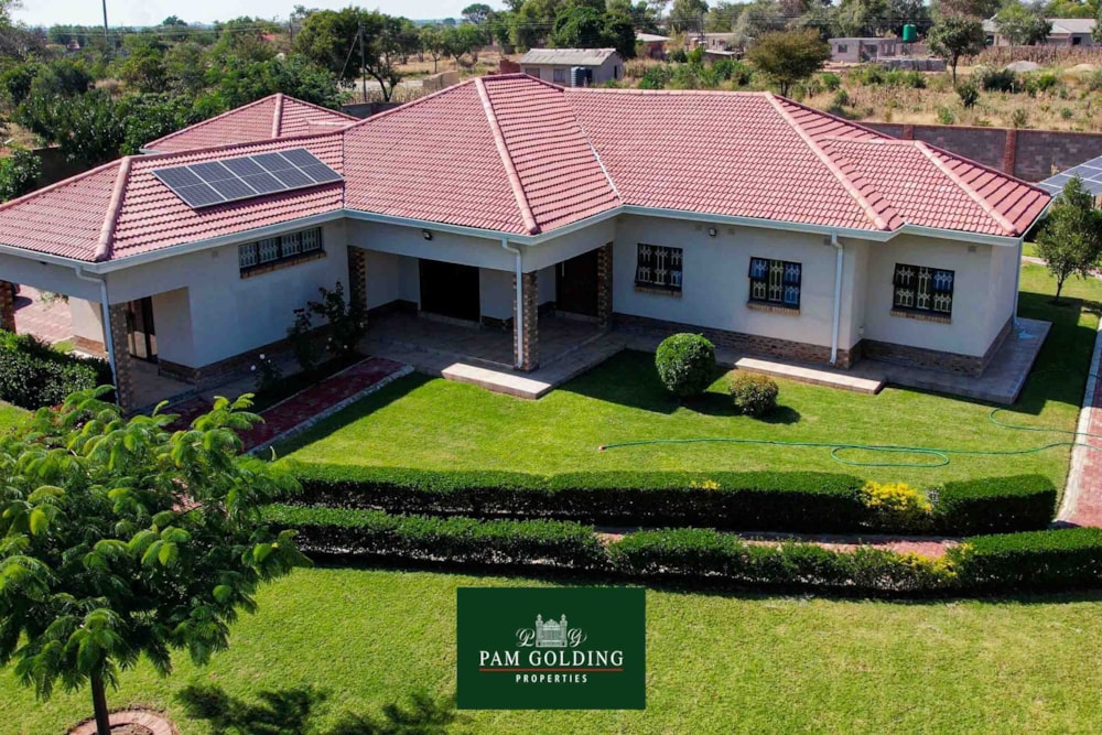 House for sale in Trenance, Zimbabwe - 3ZB1724260 House for sale in Trenance, Zimbabwe - 3ZB1724260