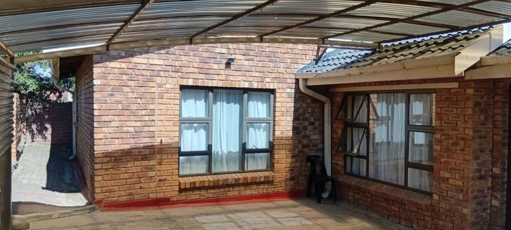 House for sale in Bohlokong - 1BTH1724763 House for sale in Bohlokong - 1BTH1724763