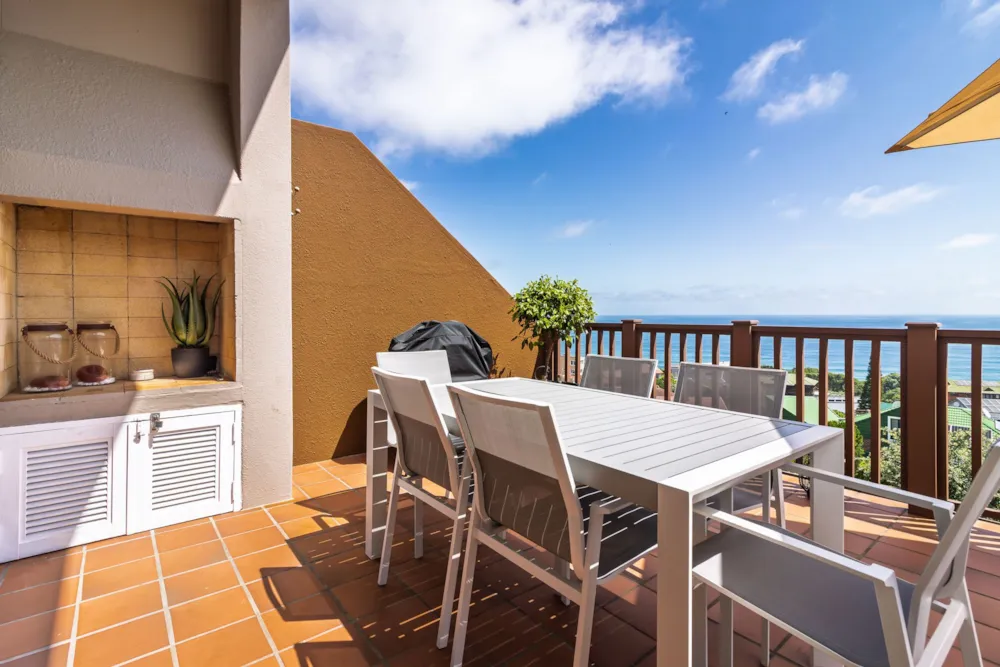 Townhouse to rent in Brenton on Sea - 1KG1724456