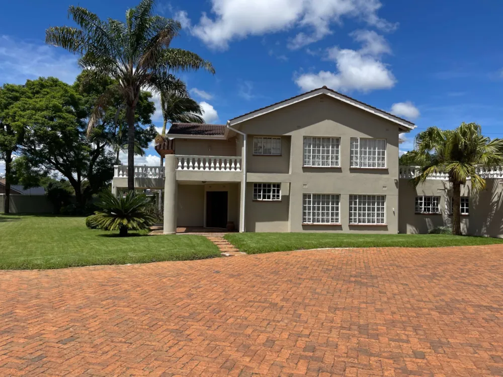 House to rent in Borrowdale, Zimbabwe - 3ZB1753406 House to rent in Borrowdale, Zimbabwe - 3ZB1753406