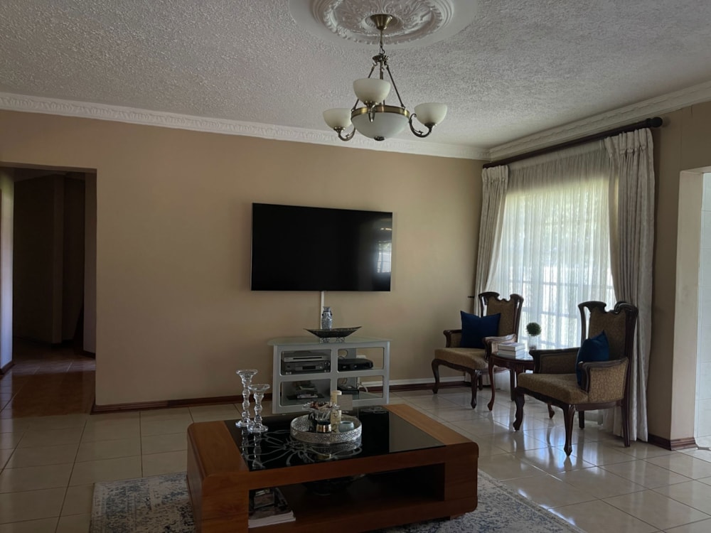 House to rent in Borrowdale, Zimbabwe - 3ZB1724401 House to rent in Borrowdale, Zimbabwe - 3ZB1724401