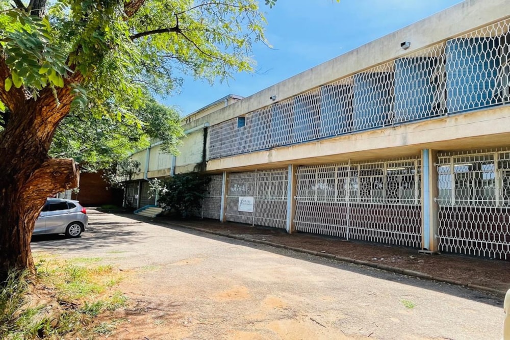 Commercial Building for sale in Bulawayo, Zimbabwe - 3ZB1724372 Commercial Building for sale in Bulawayo, Zimbabwe - 3ZB1724372