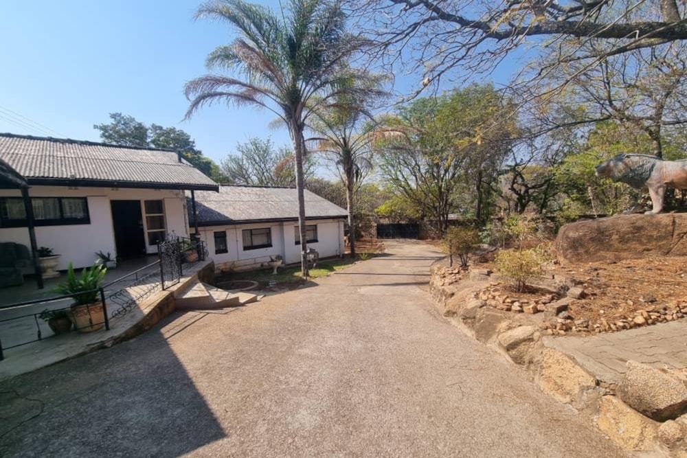 House for sale in Hillside, Bulawayo, Zimbabwe - 3ZB1724399 House for sale in Hillside, Bulawayo, Zimbabwe - 3ZB1724399