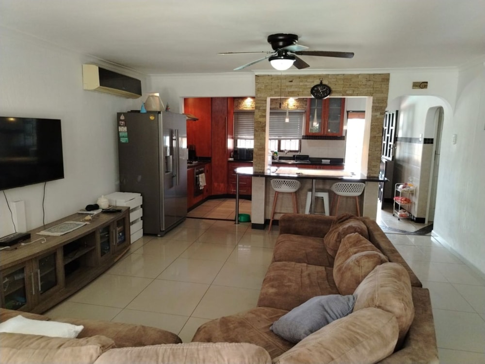 House for sale in Phoenix, KwaZulu-Natal - 1DA1724504 House for sale in Phoenix, KwaZulu-Natal - 1DA1724504