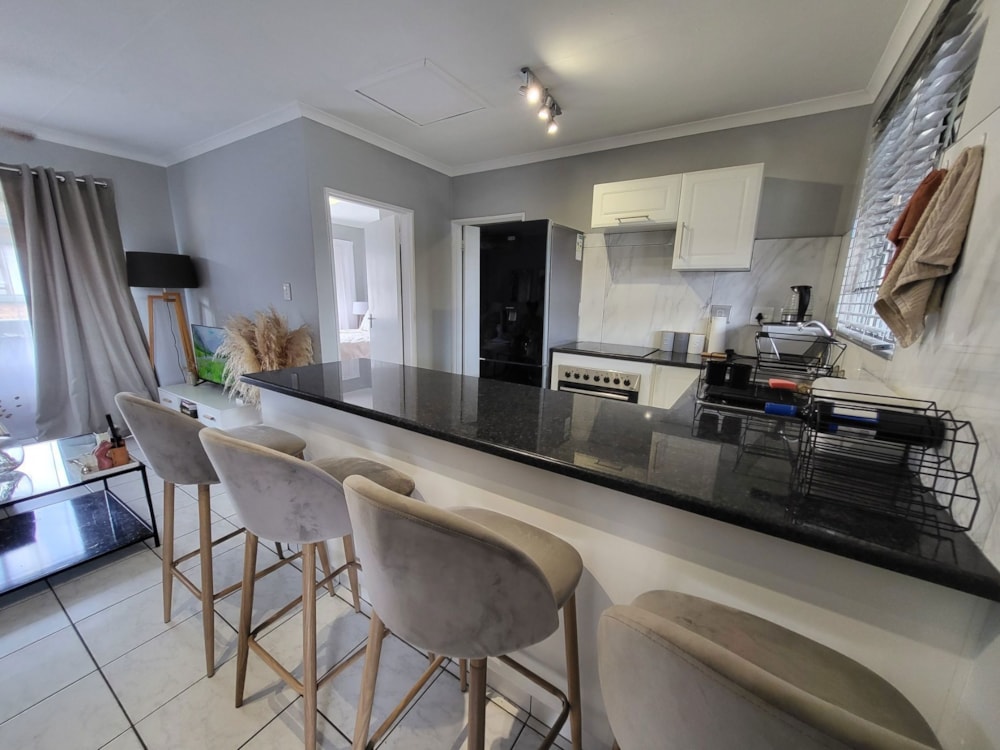 Apartment let in Arboretum, Richards Bay - 1RY1724520