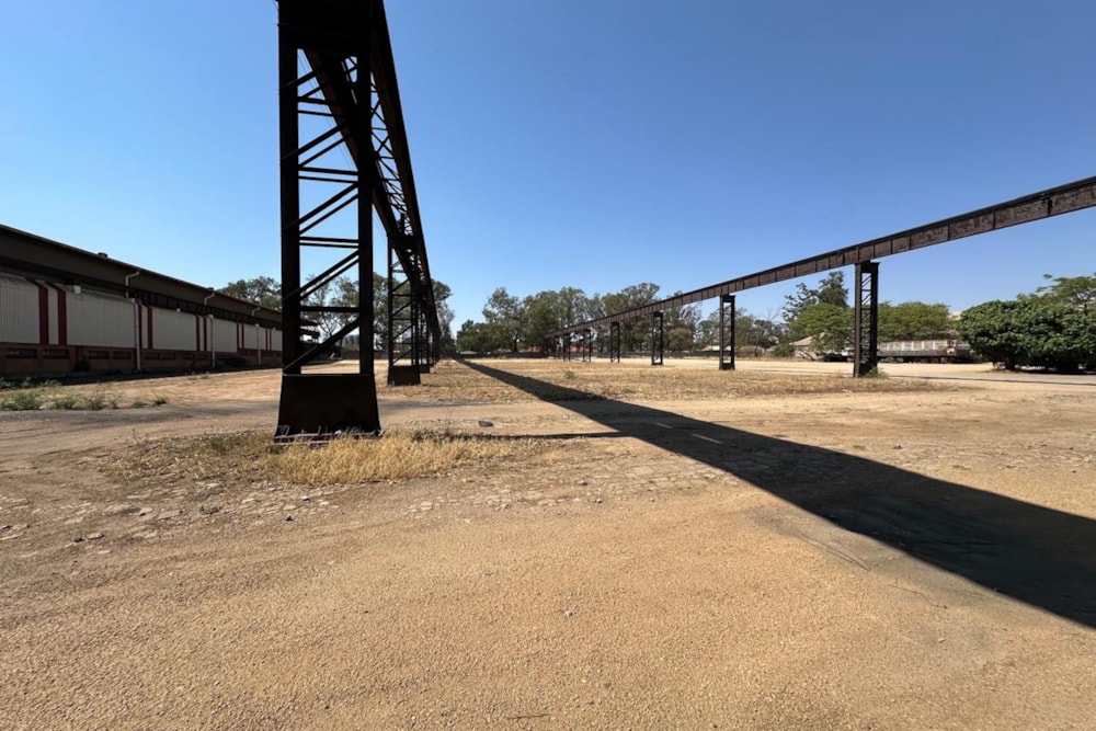 Commercial industrial property for sale in Bulawayo, Zimbabwe - 3ZB1724539 Commercial industrial property for sale in Bulawayo, Zimbabwe - 3ZB1724539
