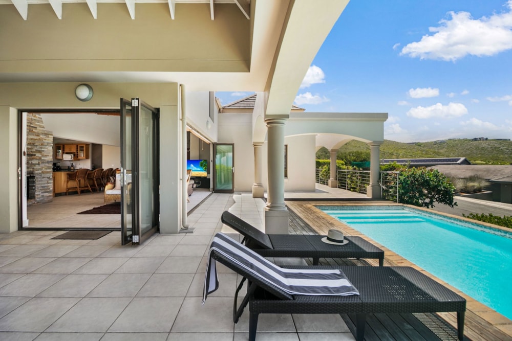 House to rent in Pezula Golf Estate - 1KG1724625 House to rent in Pezula Golf Estate - 1KG1724625