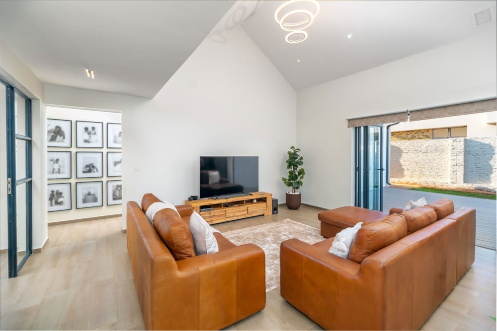 Townhouse for sale in Avondale West, Zimbabwe - 3ZB1724644 Townhouse for sale in Avondale West, Zimbabwe - 3ZB1724644