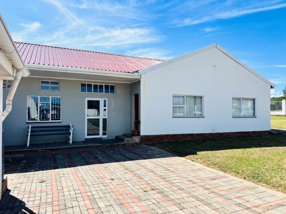 Mixed use farm for sale in King Williams Town (Qonce) - 1MH1724672