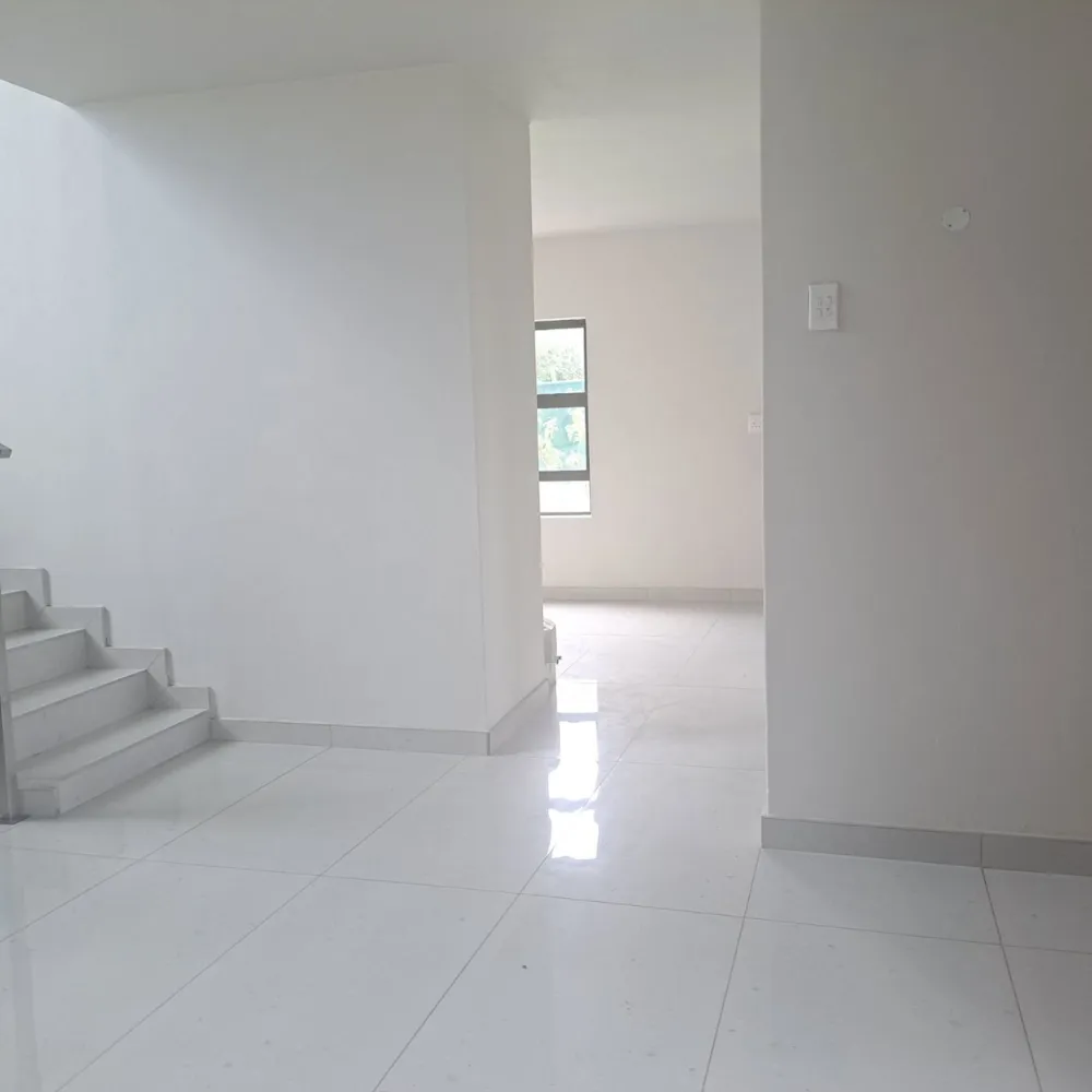 House let in Esther Park - ENL1725044