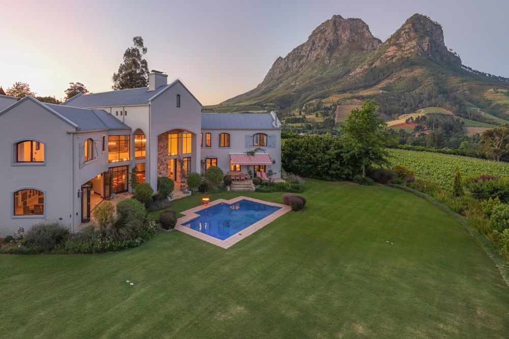 Wine farm for sale in Stellenbosch Farms - ST1724713 Wine farm for sale in Stellenbosch Farms - ST1724713