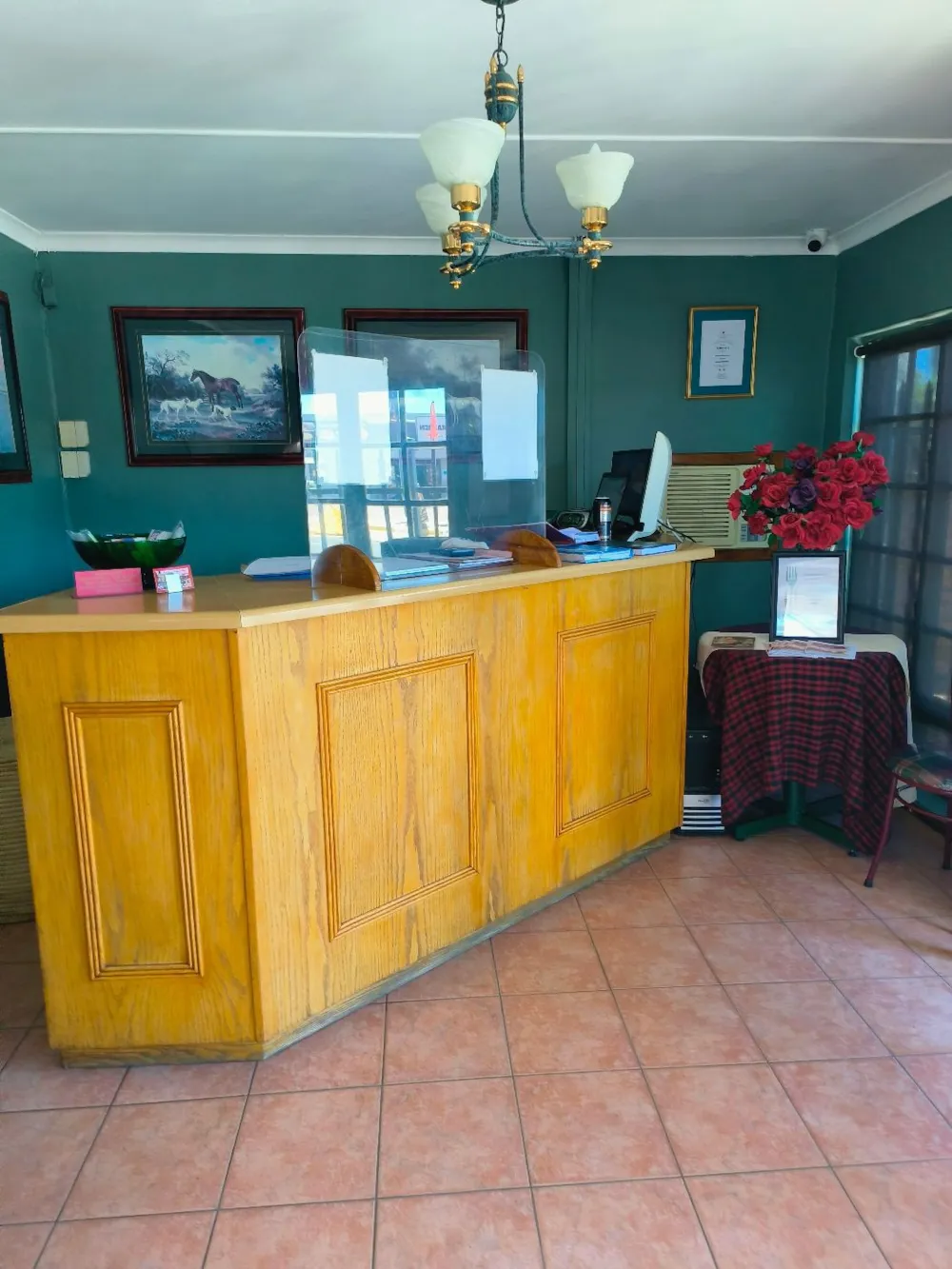 Guesthouse for sale in Middedorp, Beaufort West - 1KK1725232 Guesthouse for sale in Middedorp, Beaufort West - 1KK1725232