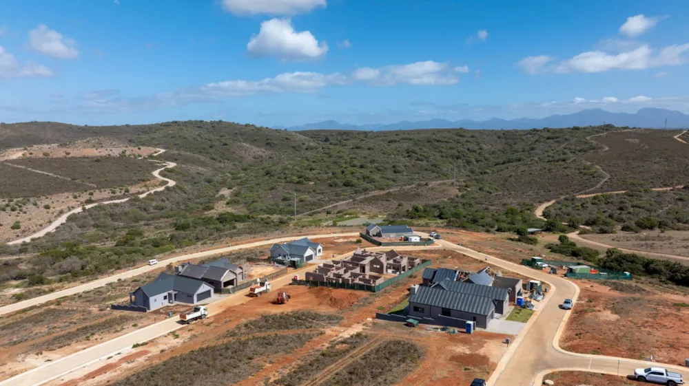 Security estate home sold in Outeniquasbosch Wildlife Village - 1MB1725012 Security estate home sold in Outeniquasbosch Wildlife Village - 1MB1725012