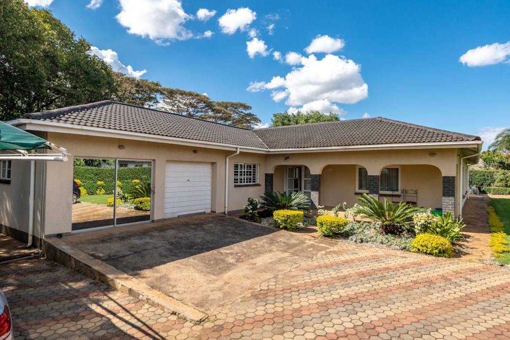 House for sale in Borrowdale West, Zimbabwe - 3ZB1725267