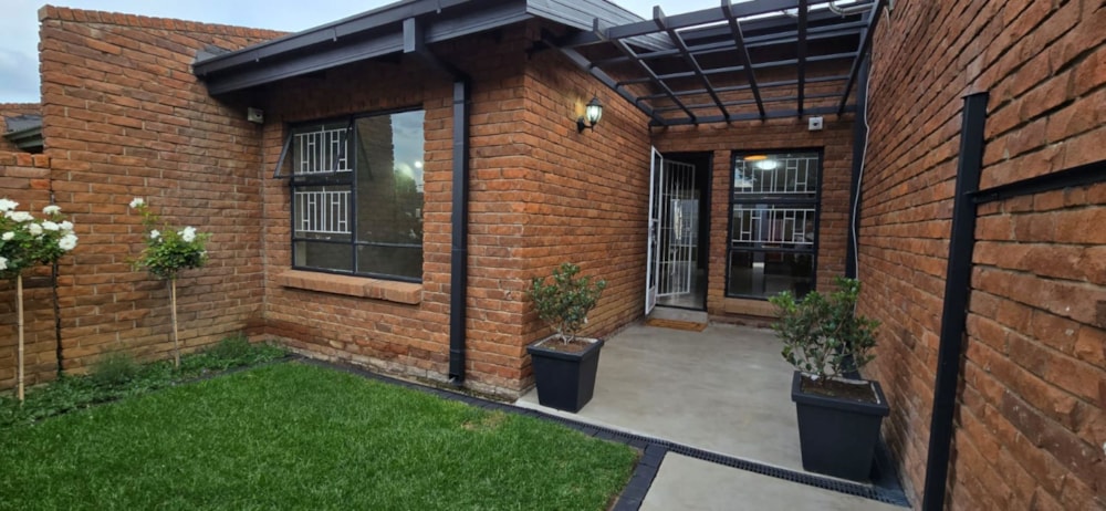 Townhouse for sale in Bethlehem Central - 1BTH1724852 Townhouse for sale in Bethlehem Central - 1BTH1724852