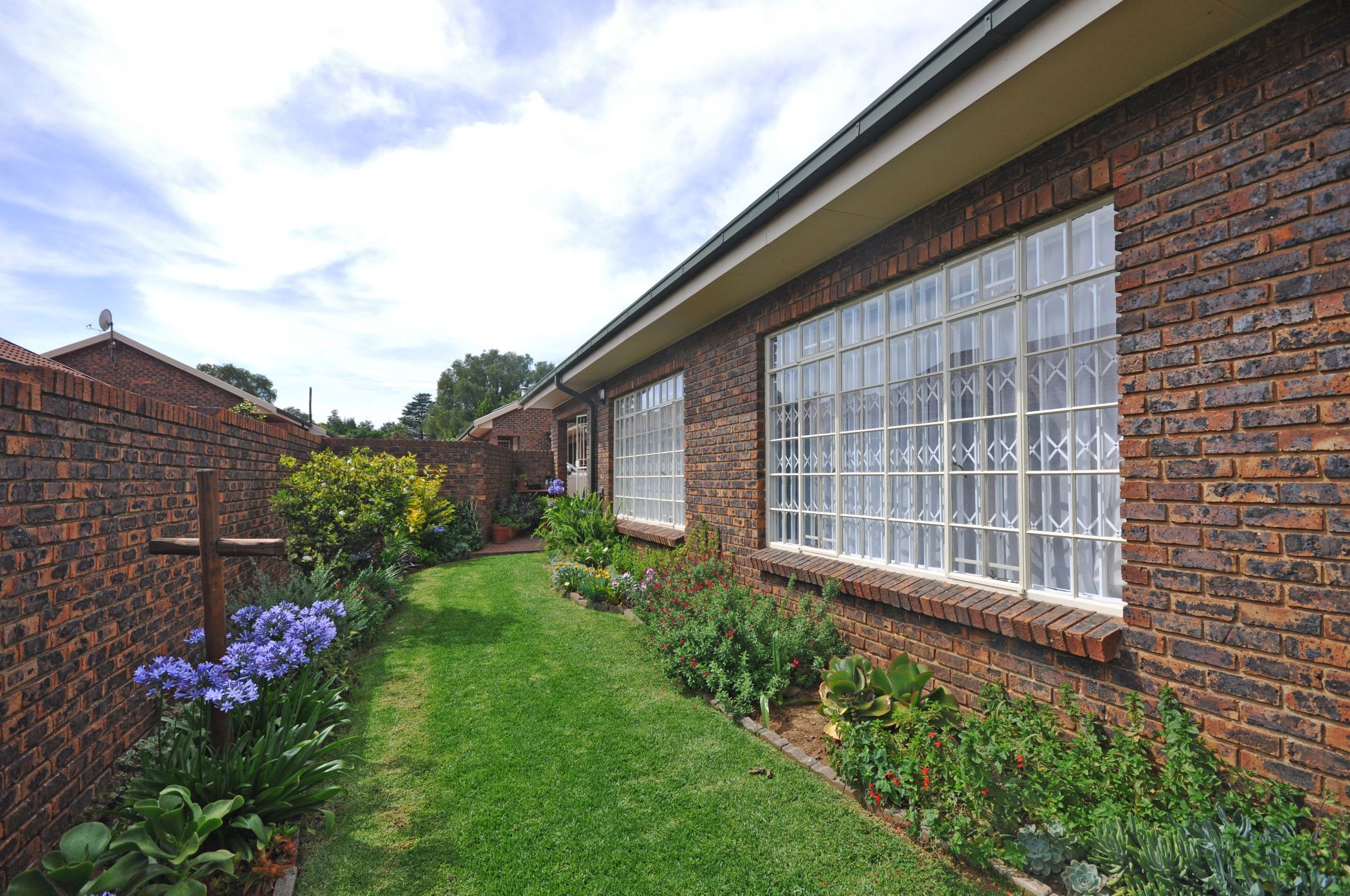 Townhouse for sale in Three Rivers East - 1VT1724835