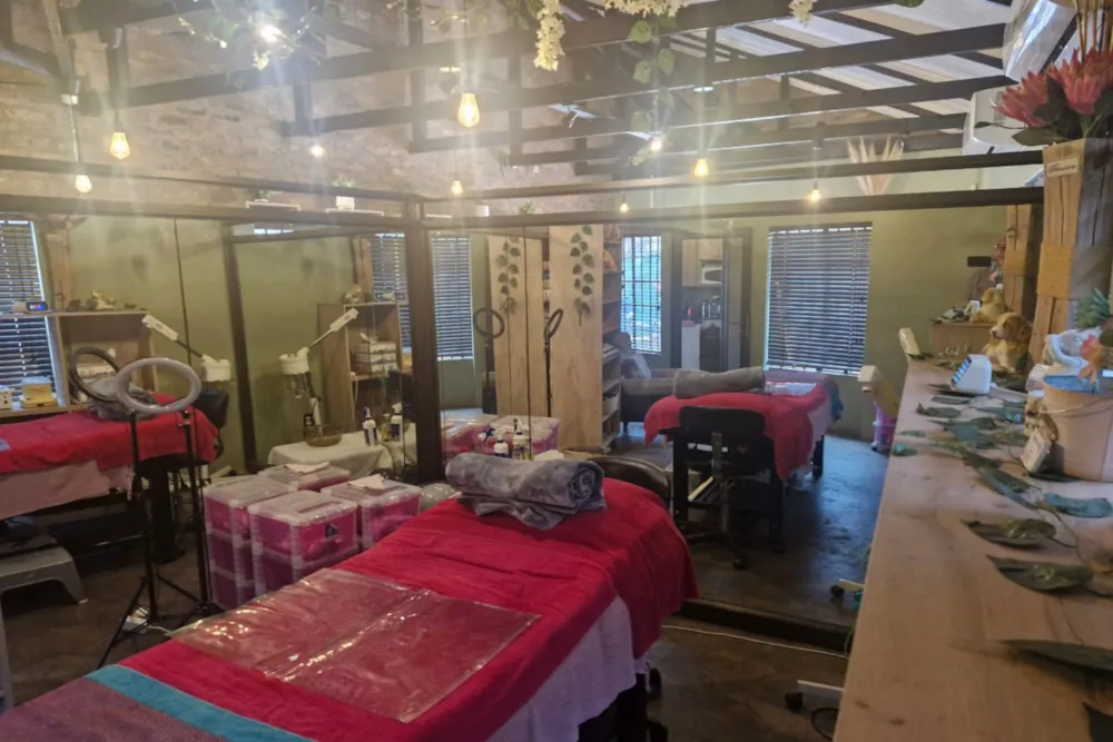 Commercial Building to rent in Witbank (eMalahleni) - 1WD1724841